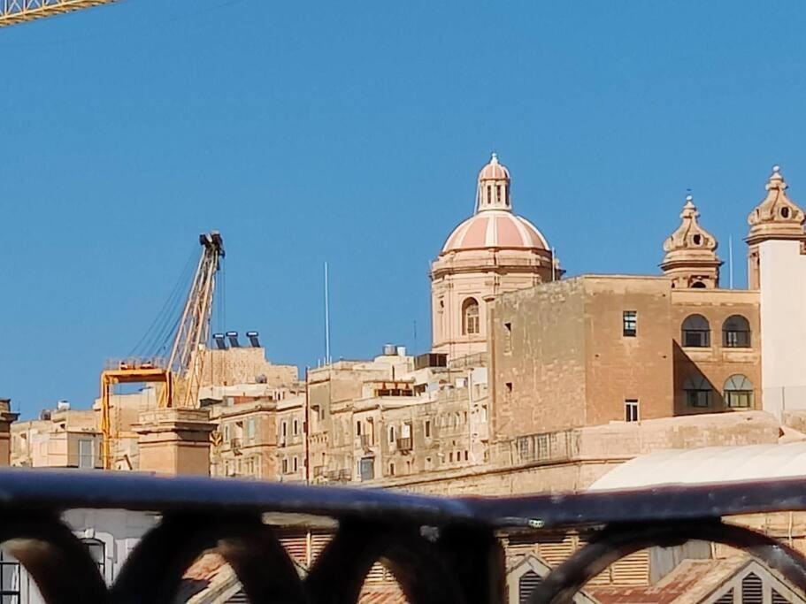 Deck 3 Savynomad Harbour Residences Wow Views Cospicua Exterior photo